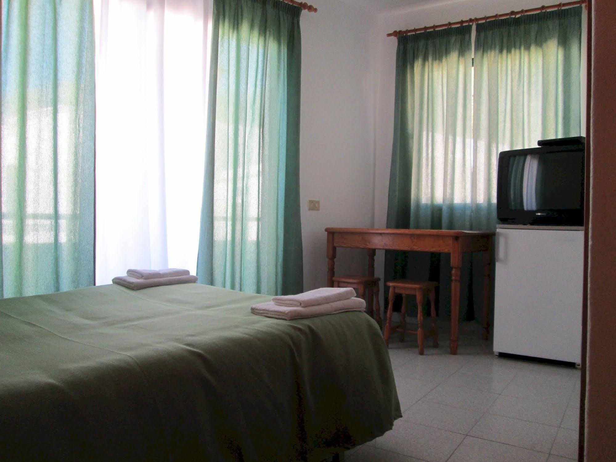 La Palma Hostel By Pension Central Fuencaliente de la Palma Εξωτερικό φωτογραφία